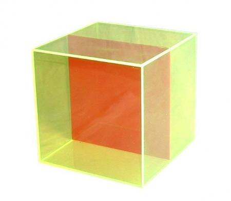Cub in secţiune pătratică